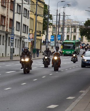 Sokaklar, motorcu, binici motosiklet