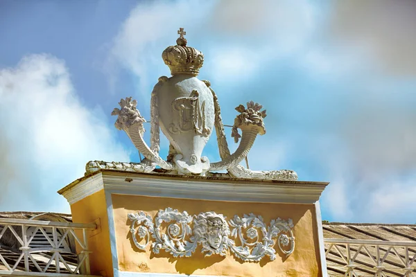 Royal coat of arms with horns of plenty — Stock Photo, Image