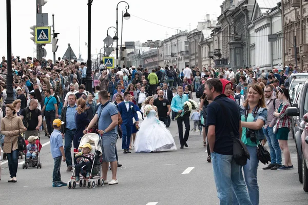 サンクトペテルブルク、ロシア連邦: 夏祭り海軍 — ストック写真