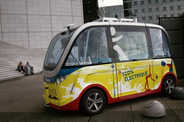 elektrikli otomobil türü tuk-tuk Avrupa'da