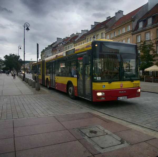 Normal şehir otobüs