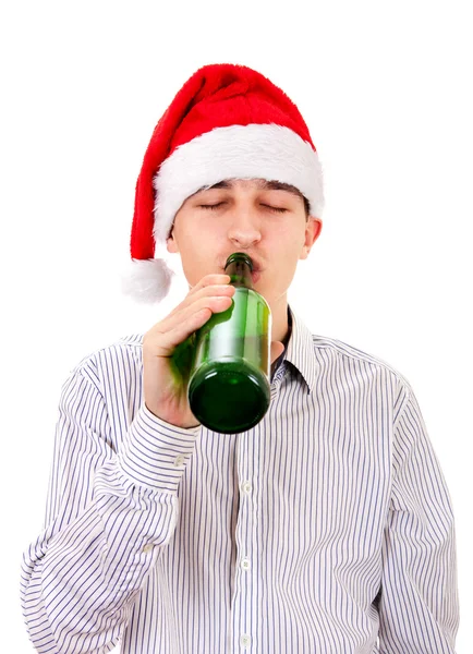 Joven con una cerveza — Foto de Stock