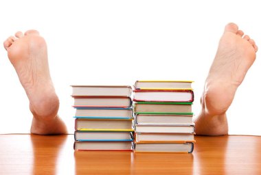 Kitap ve düşen adam