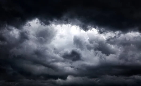 Sombrio Dramático Tempestade Nuvens Área Fundo — Fotografia de Stock