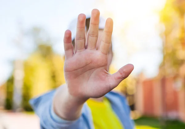 Pessoa mostrar uma palma — Fotografia de Stock