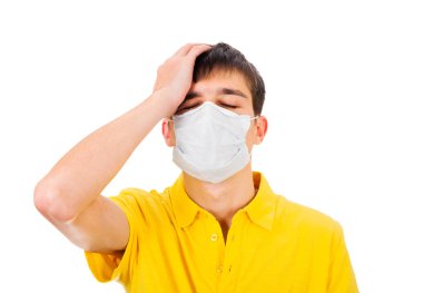 genç adam gribi maske