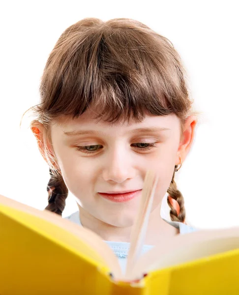 Kicsi lány, egy könyv — Stock Fotó