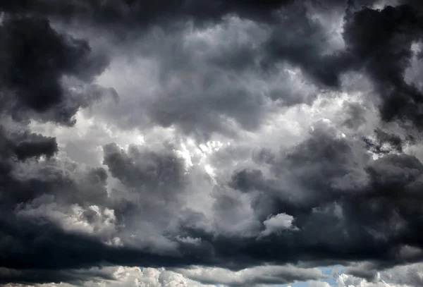 Nuvens dramáticas Fundo — Fotografia de Stock