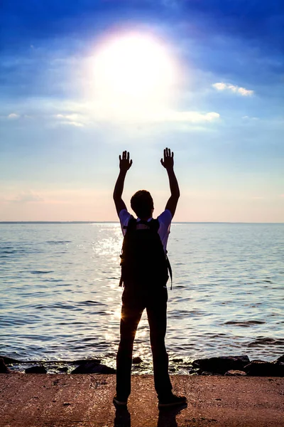 Glücklicher Mann Silhouette — Stockfoto