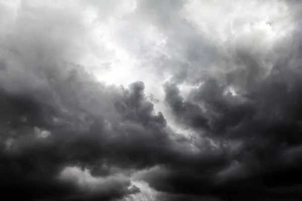 Stormwolken achtergrond — Stockfoto