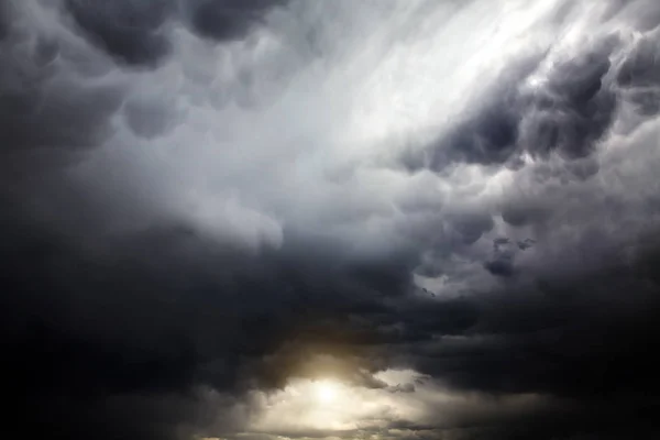 Nuvens tempestade fundo — Fotografia de Stock