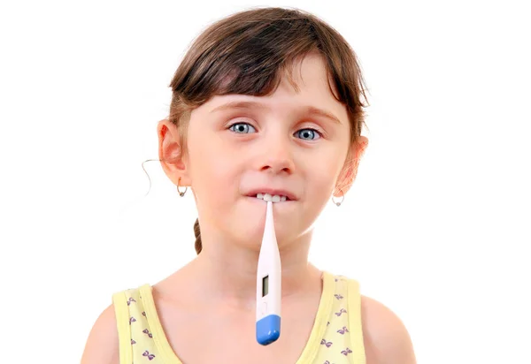 Маленькая Девочка Термометром Рту Изолирована Белом Фоне — стоковое фото