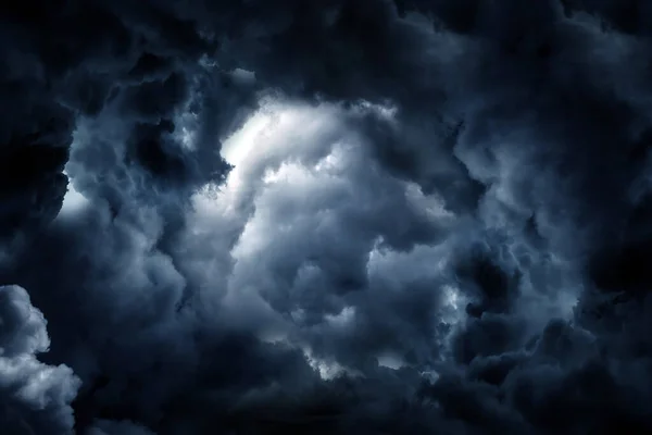 Hole Dark Dramatic Storm Clouds — Stock Photo, Image