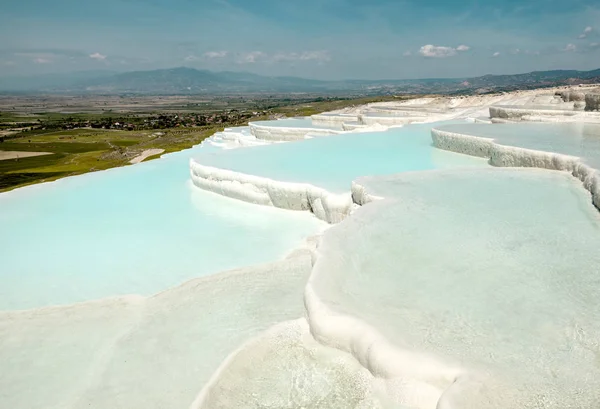 Pammukale, a travertines kalcium. Török resort, az egyedülálló termálvíz gazdag kalciumban. — Stock Fotó