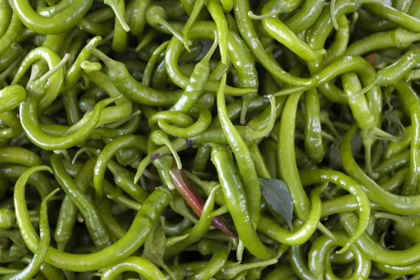 Green chilli peppers closeup. — Stock Photo, Image