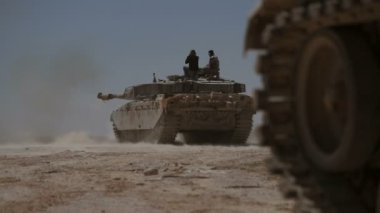 Iran, - Temmuz 2015. Battle tank atış.