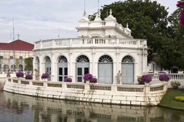 Devaraj-Kunlai kapısı