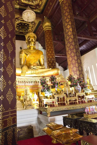 Wat Na Phra férfiak — Stock Fotó