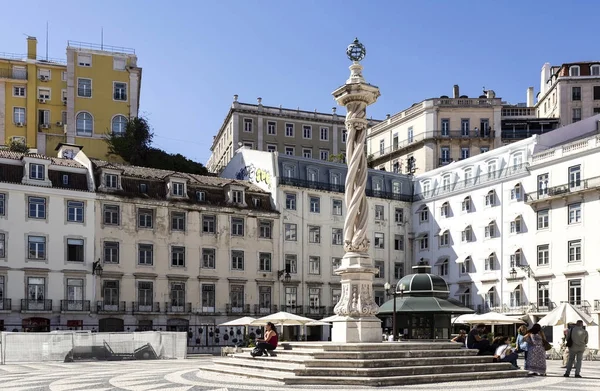 Лиссабонский столб на Муниципальной площади — стоковое фото