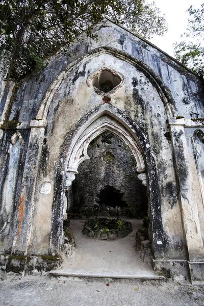 Monserrate Palace Chapel Falsas ruinas —  Fotos de Stock