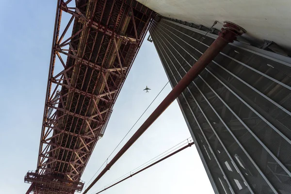 Lisbon - 25 de Abril Metallic Bridge — Stock Photo, Image