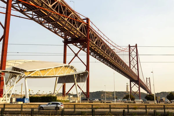 Lisbon - 25 de Abril Suspension Bridge — Stock Photo, Image