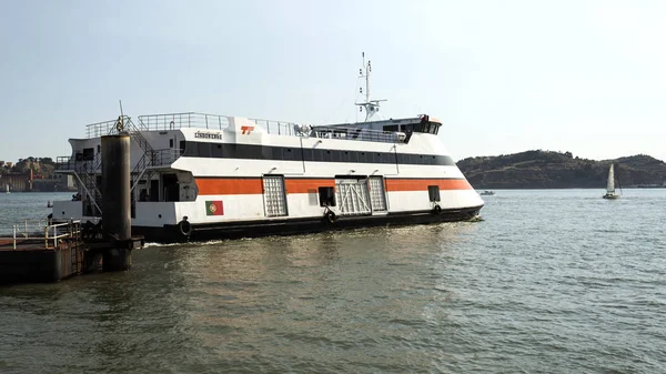 Lisbon - Belem Ferry Terminal — Stock Photo, Image