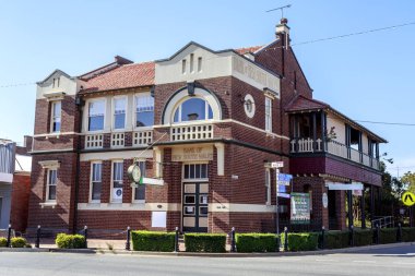 West Wyalong Bankası eski başkanı yeni Güney Galler bina