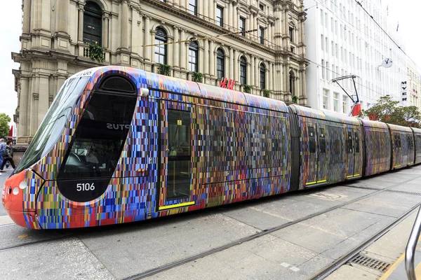 멜버른 현대 전기 궤도 전차 — 스톡 사진
