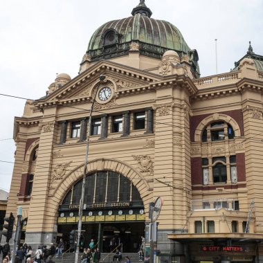 Melbourne Flinders Street tren istasyonu