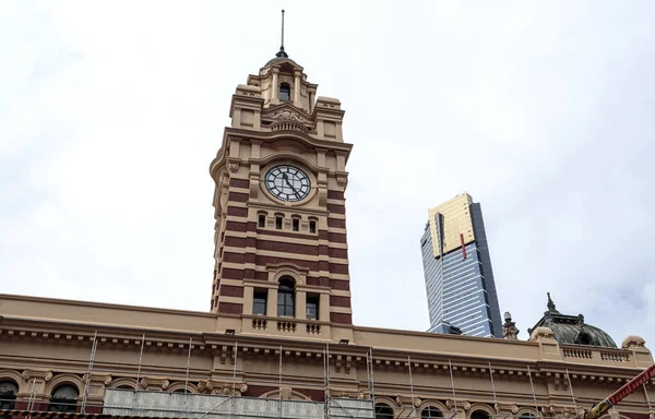 Melbourne jalá Dos torres de la ciudad — Foto de Stock