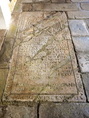 Aziz Mary Lorvao Manastırı (Latince yazıtlar)