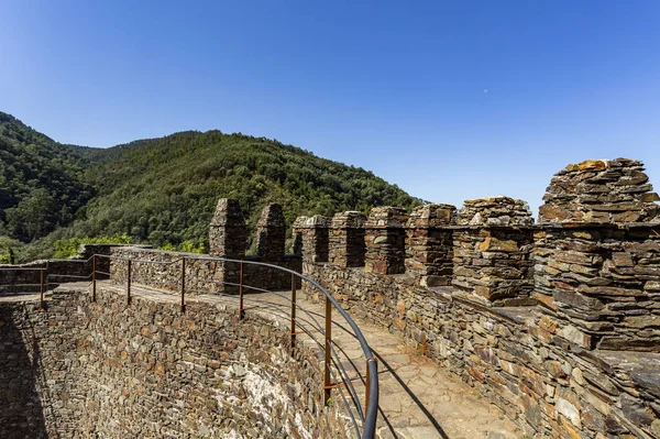 Lousa jalá Castillo Medieval del siglo XI — Foto de Stock