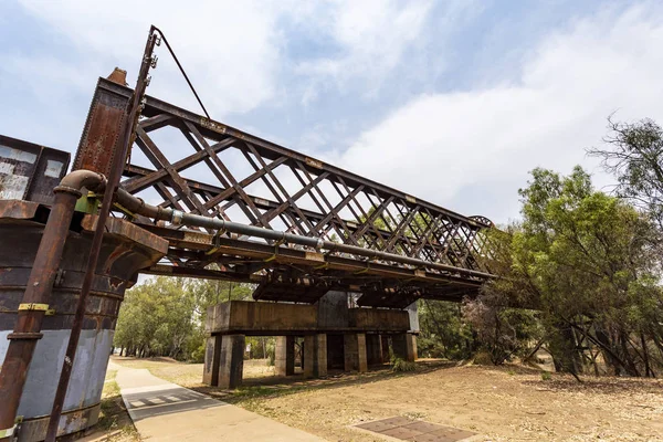 Ponte ferroviária de Dubbo sobre o rio Macquarie — Fotografia de Stock