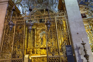 1636 'da Portekiz' in Bairro Alto şehrindeki Aziz Roch Cizvit Kilisesi 'nde inşa edilen En Kutsal Ayin Şapeli.