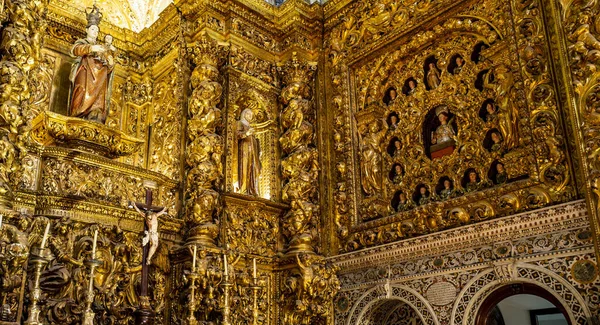 Detail Gilded Artwork Jesuit Church Saint Roch Bairro Alto Lisbon — Stock Photo, Image