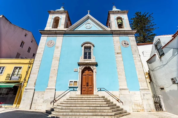 我们成功圣母教堂的立面建于18世纪 是在1755年葡萄牙西哈斯的巴洛克式大地震之后建造的 — 图库照片