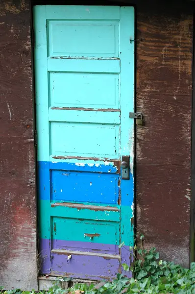 カラフルなカリブ海のドア. — ストック写真
