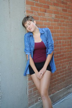 Artı boy kadın güzellik mankeni dışavurumları.