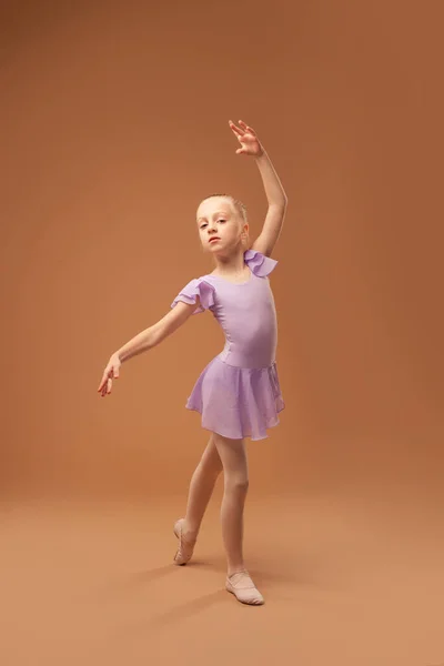 Menina Roupas Para Dança Salão — Fotografia de Stock