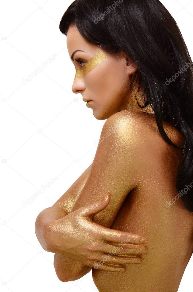 girl with a golden skin bodypainting