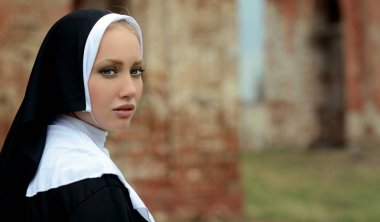 portrait of a young nun clipart
