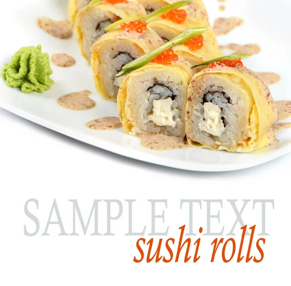 Une nourriture savoureuse. Rouleaux de sushi — Photo