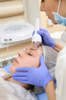 Ultrason kavitasyon anti-aging, gençleştirme, yordam kaldırma.