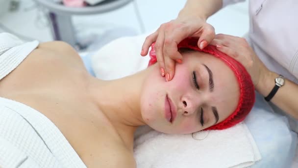Kosmetiska medicin, massage. — Stockvideo