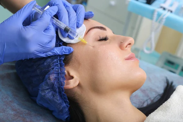 Rejuvenating facial injections. — Stock Photo, Image