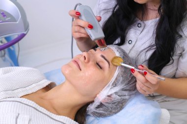 Profesyonel ültrasyon cihazları.