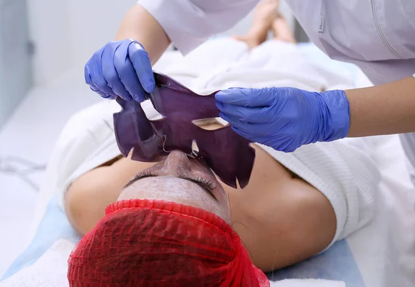 Chocolate Mask Facial Spa — Stock Photo, Image