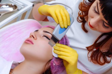 Profesyonel ültrasyon cihazları.