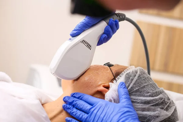 Foto Facial therapie. Anti-veroudert Procedures. — Stockfoto